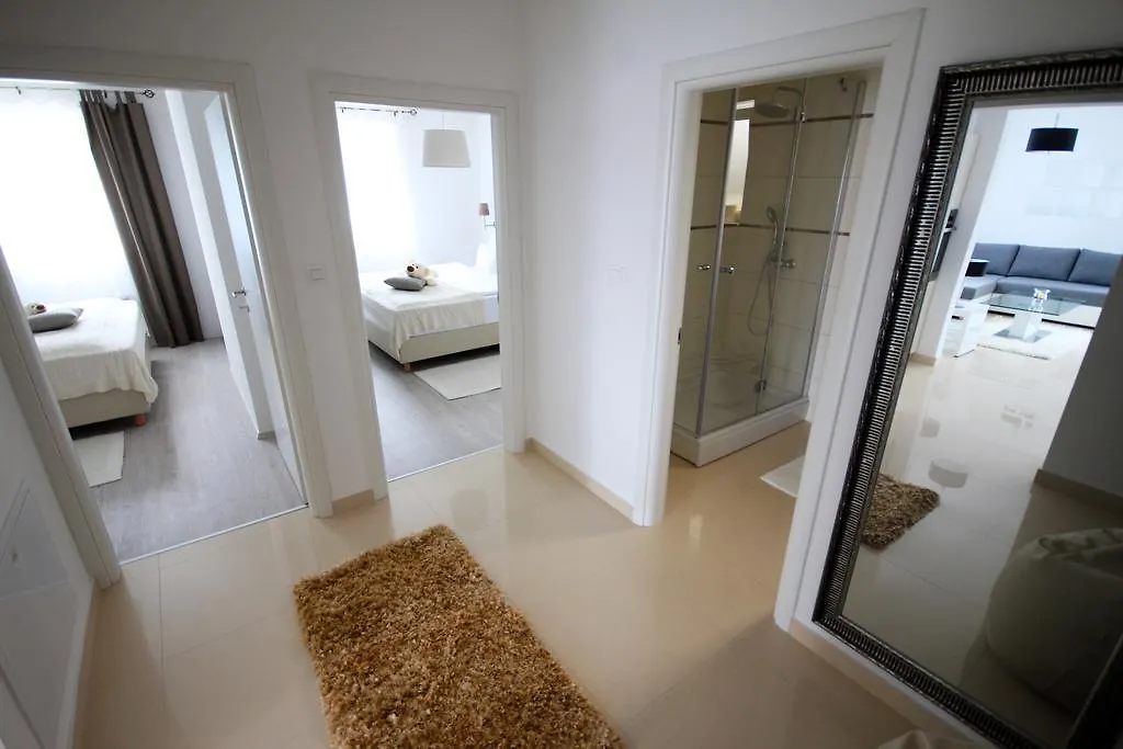 Villa Mantinela Apartments Malinska Kroatien